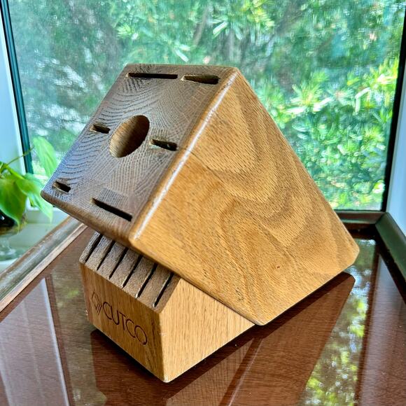 Cutco 8-Slot Wooden Knife Block with Sharpening Rod Hole – Solid Oak - Picture 2 of 10